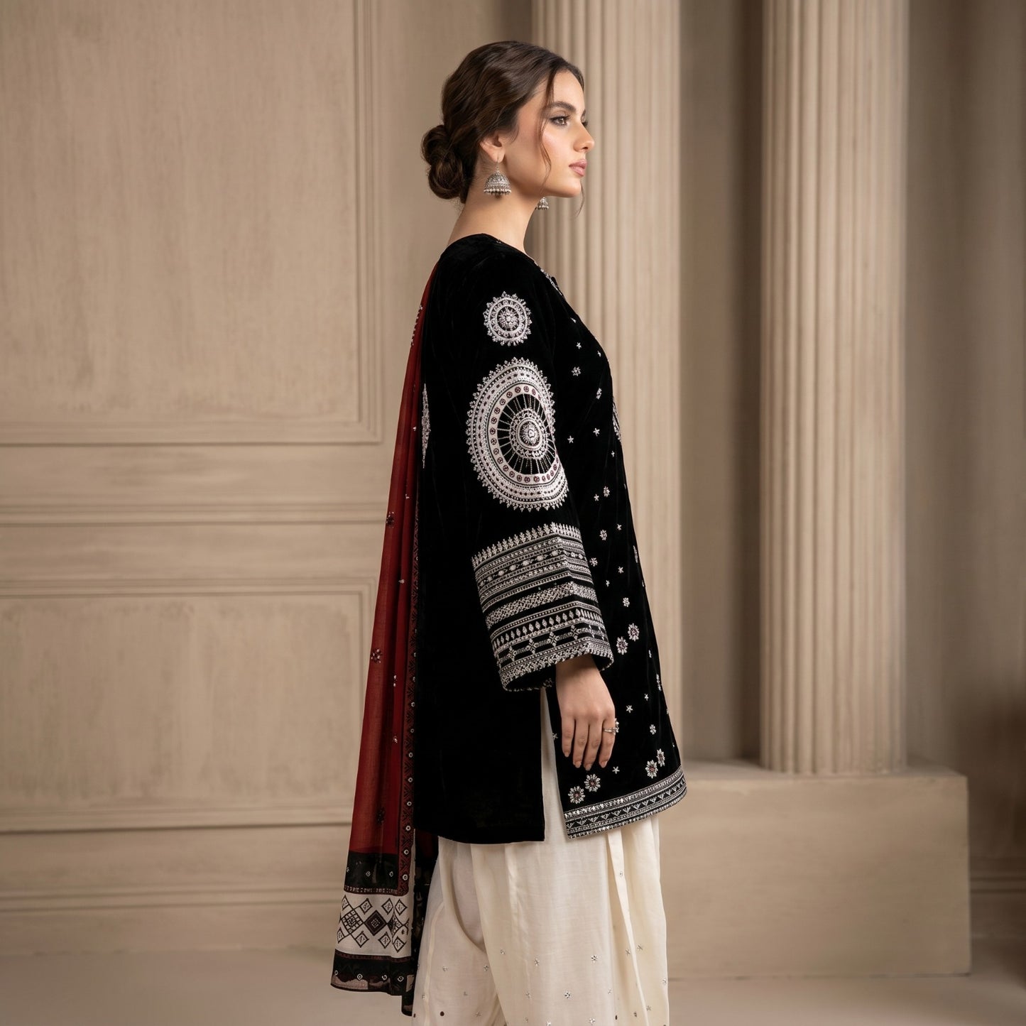 MARIA.B LAWN EMBROIDERED UNSTITCHED 3PC